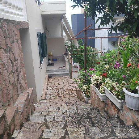 Zani Apartment Sarande Exterior photo